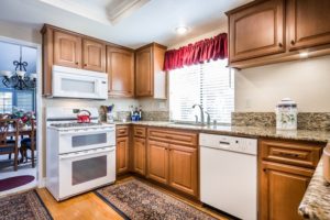 Kitchen remodeling & cabinet refacing in Corona and Southern California