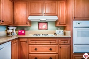 Kitchen remodeling & cabinet refacing in Placentia and Southern California