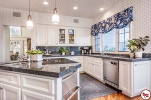 Kitchen remodeling & cabinet refacing in Robbins and Southern California