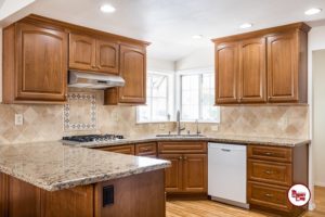 Kitchen remodeling & cabinet refacing in La Mirada and Southern California