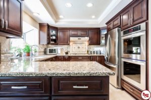 Kitchen remodeling & cabinet refacing in Orange and Southern California