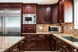 Ways to maximize your kitchen cabinet storage