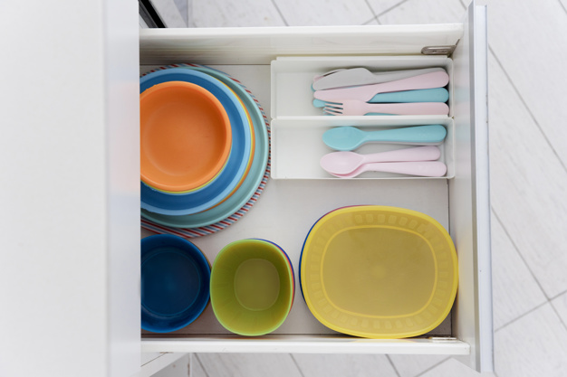 kitchen features - internal drawer dividers