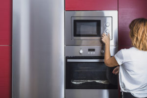 Bad Habits that Degrade Your Kitchen’s Functionality