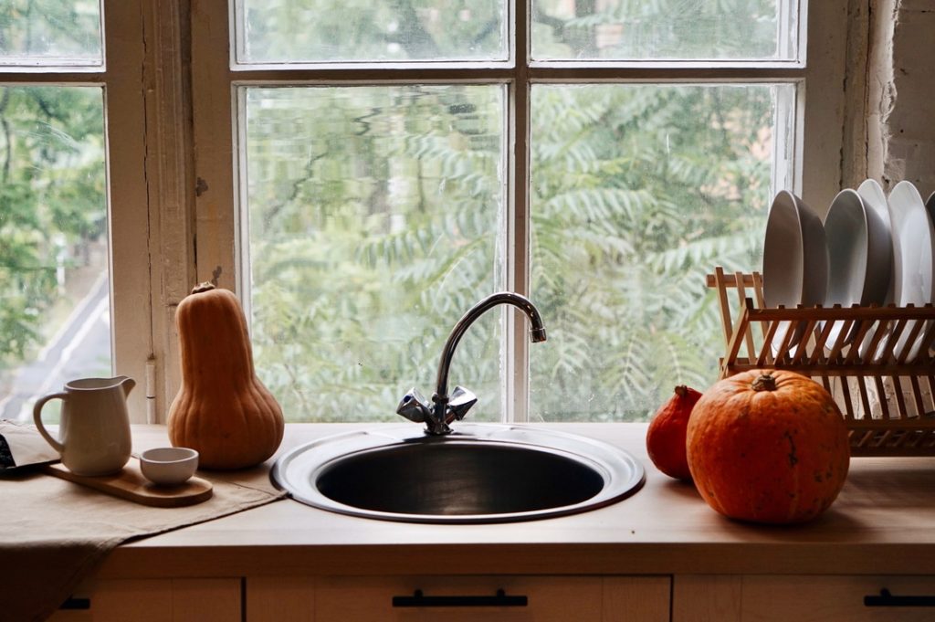 Reasons for Choosing Farmhouse Sinks for Your Next Remodel