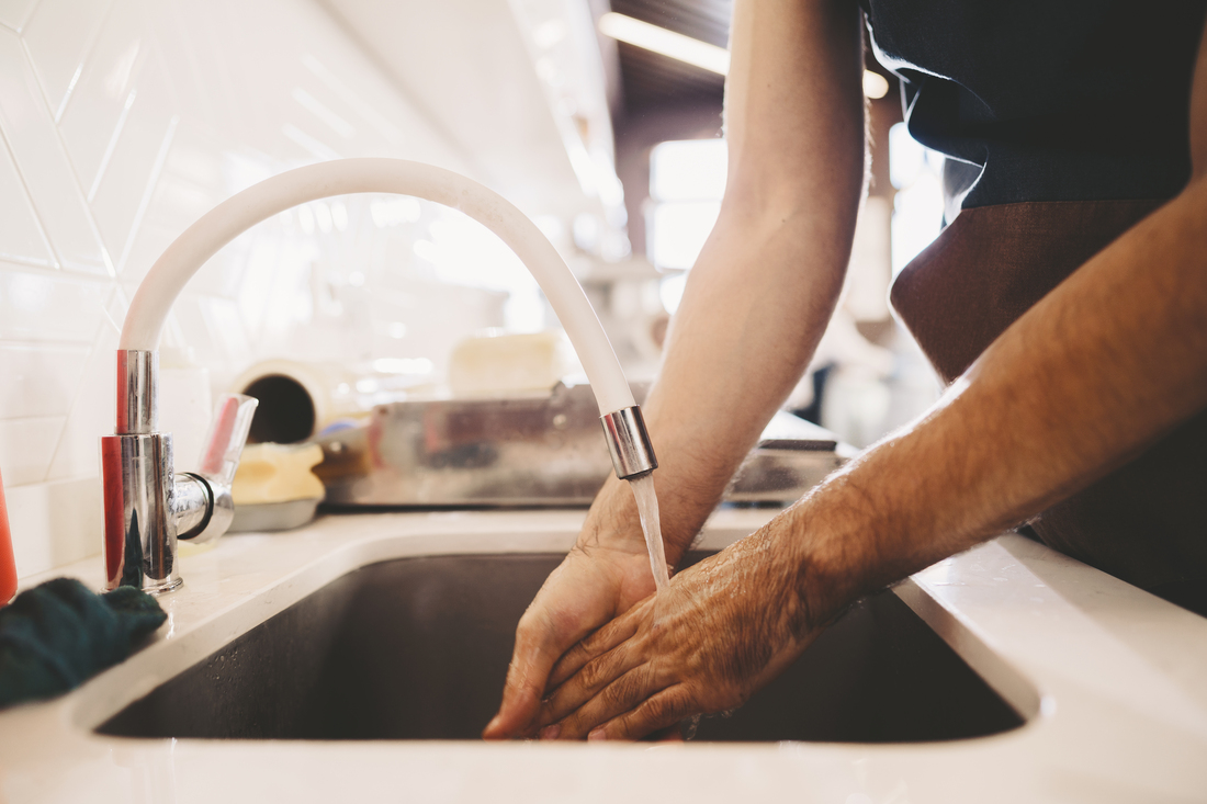 Here’s What You Need to Know Before Installing Kitchen Sinks