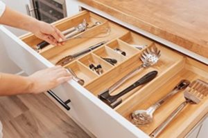 How_to_Organize_Kitchen_Cabinets_image_3