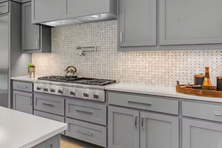 How to Choose the Best Kitchen Cabinet Colors and Finishes
